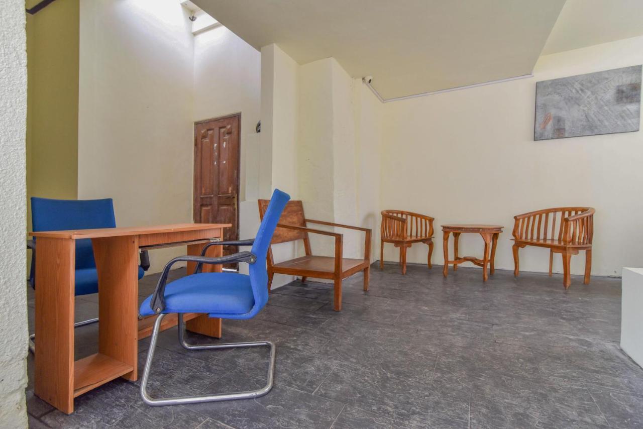 Reddoorz Plus Near Seminyak Square Denpasar Dış mekan fotoğraf