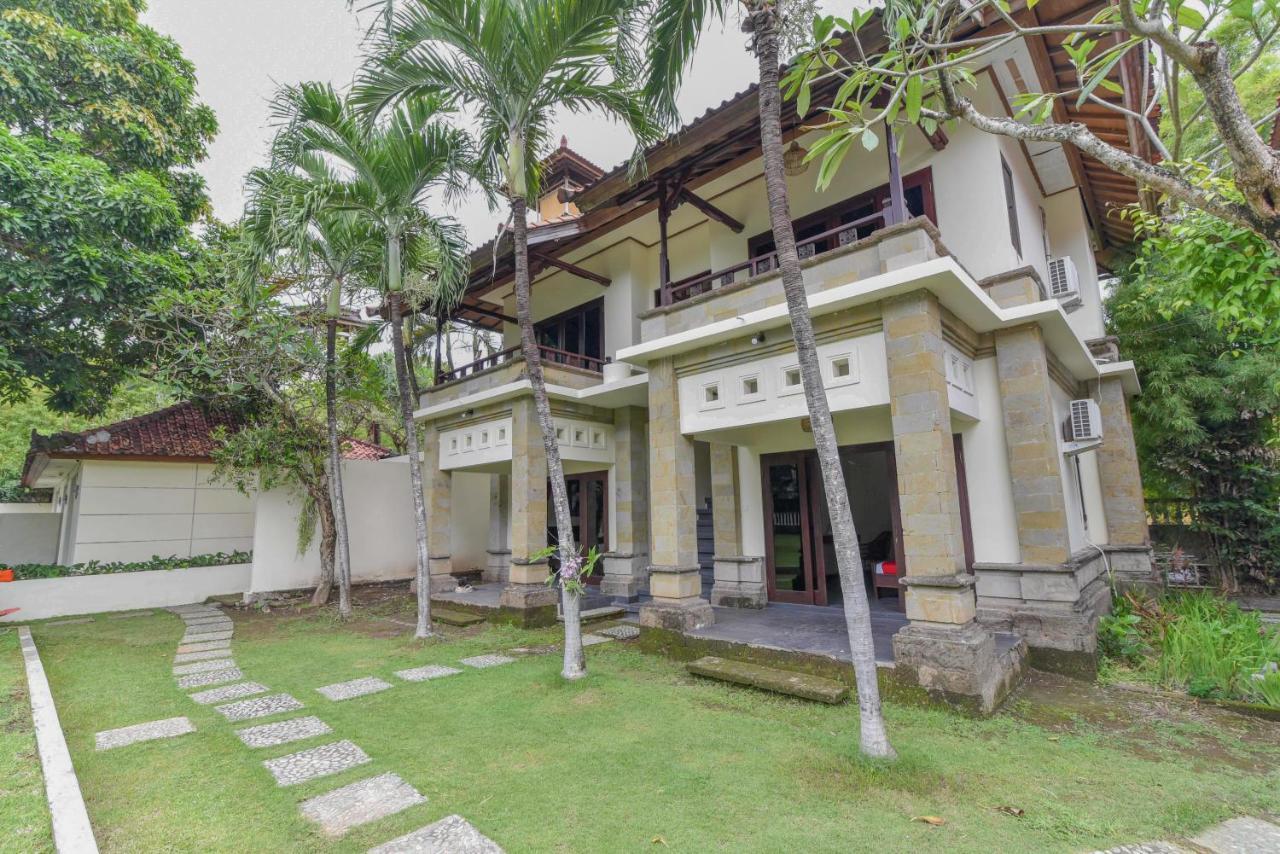 Reddoorz Plus Near Seminyak Square Denpasar Dış mekan fotoğraf
