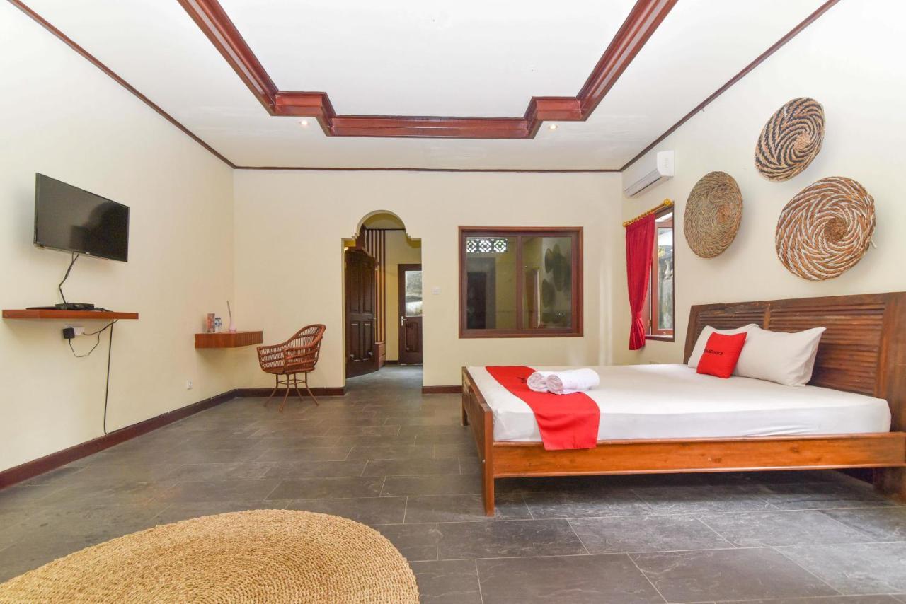 Reddoorz Plus Near Seminyak Square Denpasar Dış mekan fotoğraf