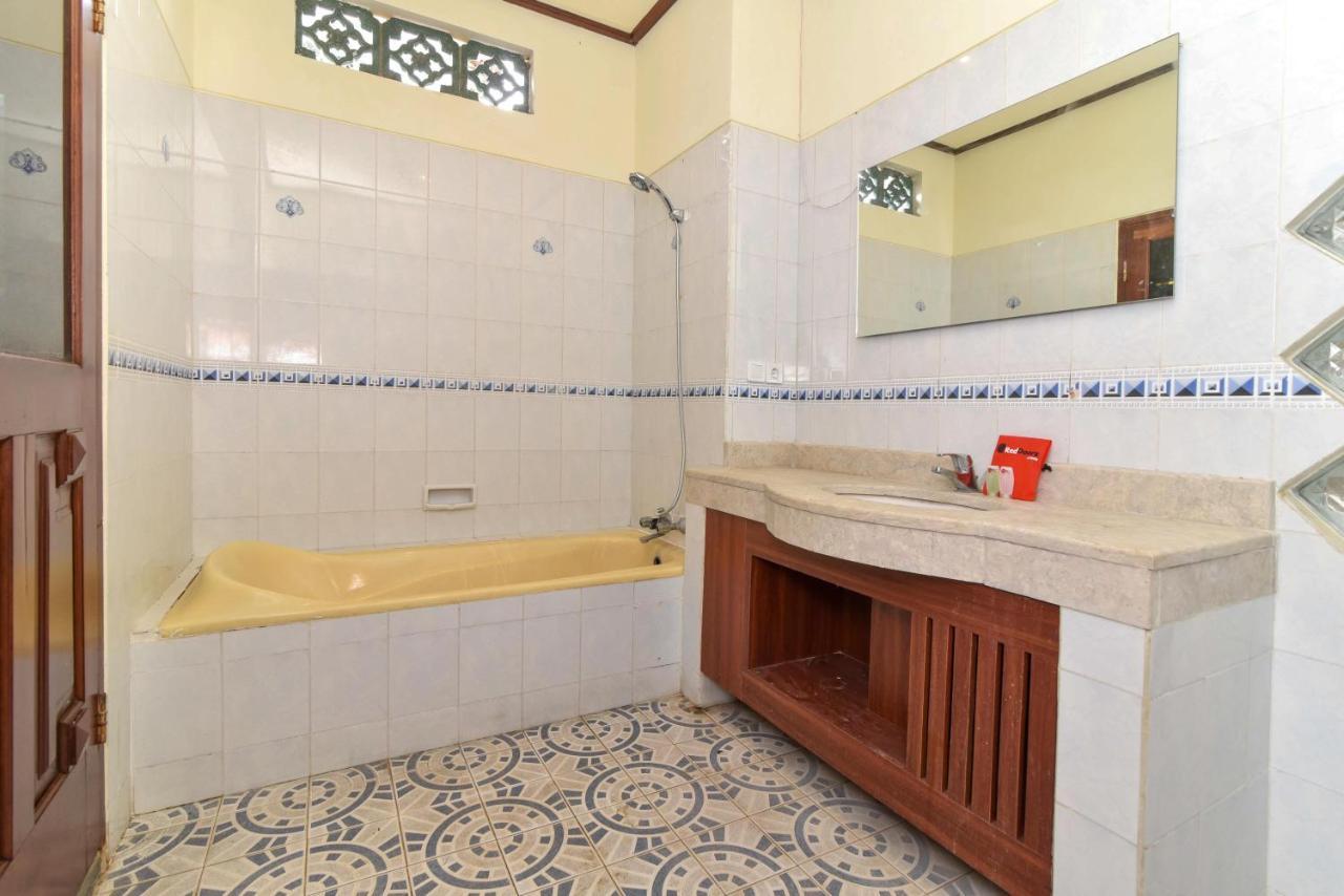 Reddoorz Plus Near Seminyak Square Denpasar Dış mekan fotoğraf
